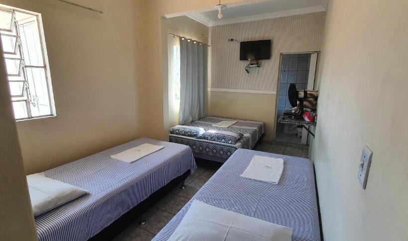 Quarto Triplo Estandar, Pousada Azevedo