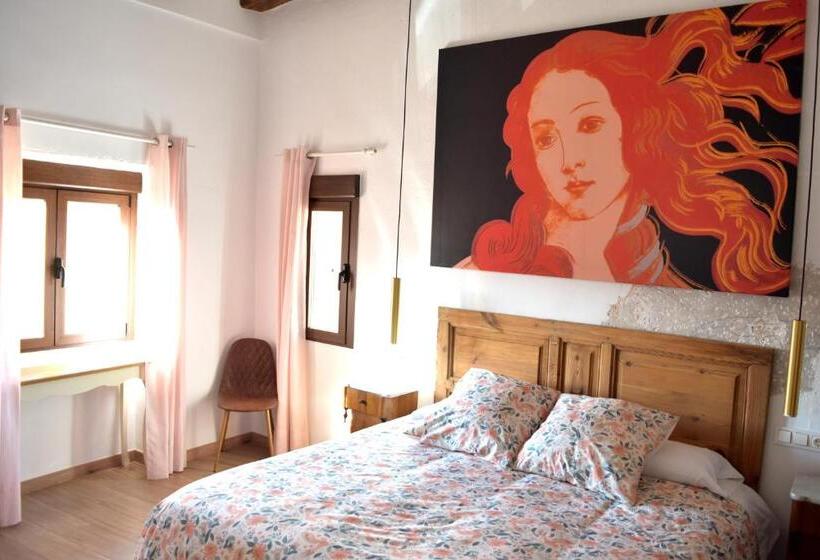 Номер Deluxe, Castillo Palacio De Bulbuente