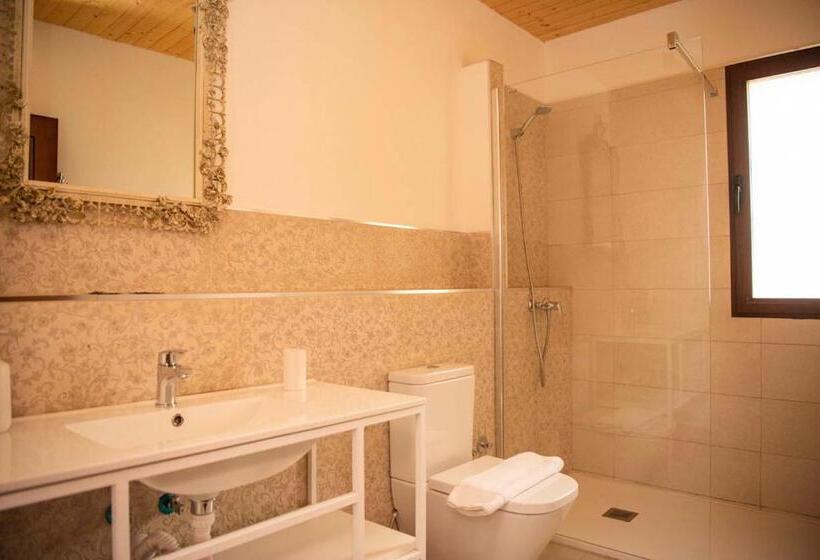 Номер Deluxe, Castillo Palacio De Bulbuente