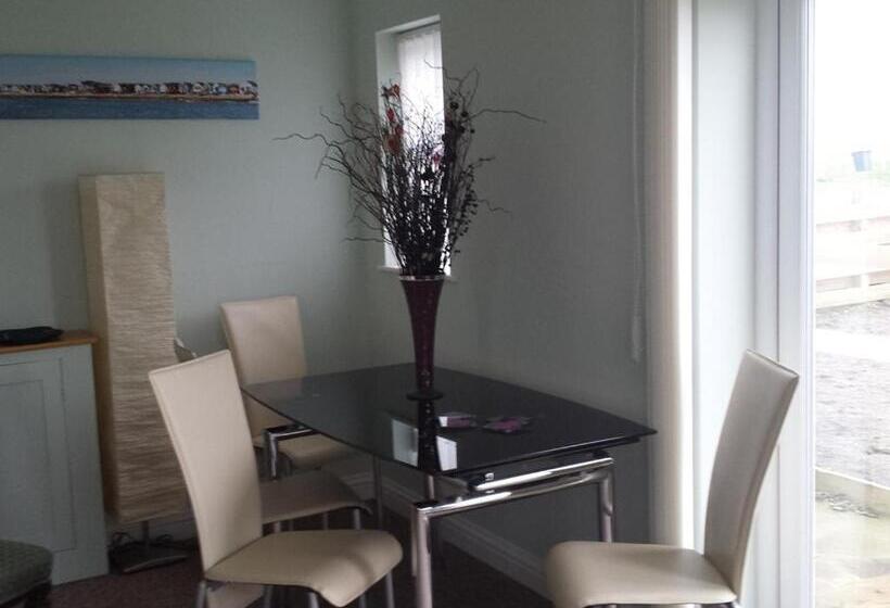 Бунгало Стандарт 2 Спальни, Jurassic Loft Apartment