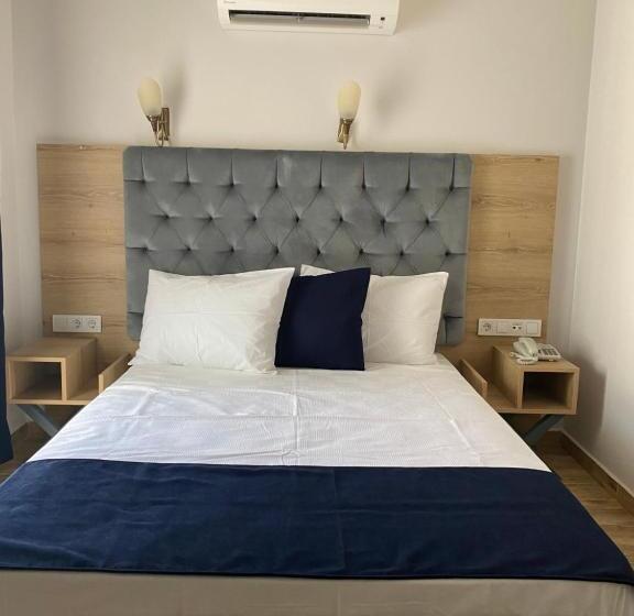 Четырехместный Номер Стандарт Вид на Море, Kent Otel