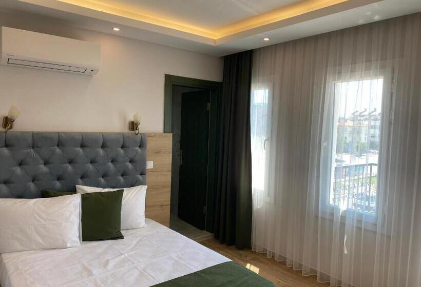 Четырехместный Номер Стандарт Вид на Море, Kent Otel