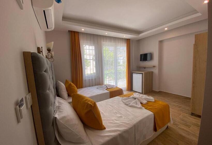 Номер Стандарт с Балконом, Kent Otel