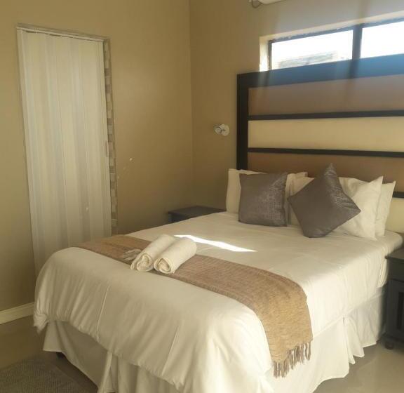 스탠다드 룸 킹사이즈 침대, Vakhusi Guesthouse