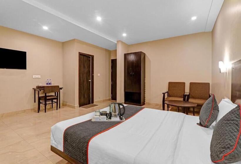 Трехместный Номер Deluxe, Super Townhouse 423 Amaraa Hotel Near Phoenix Palassio