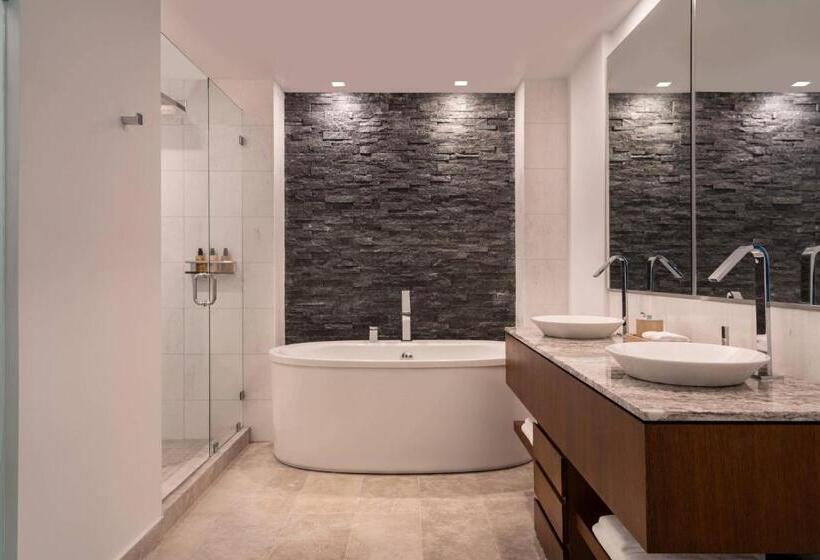 سوئیت مدیریتی 2 خوابه, The Ritz Carlton, Turks & Caicos