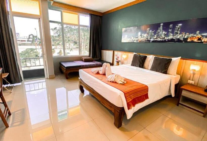 Семейный Полулюкс, K2 Hotel At Thachang