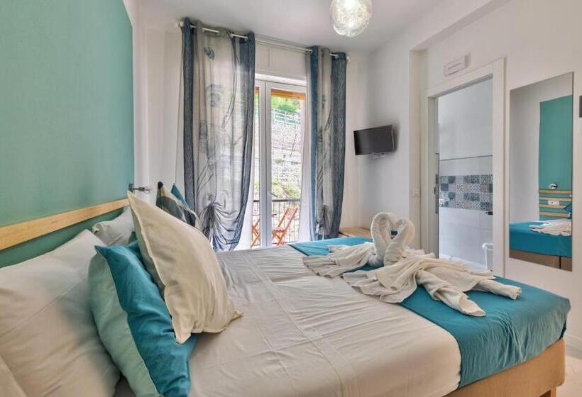 Quarto Estandar com Sacada, Sofia Holiday