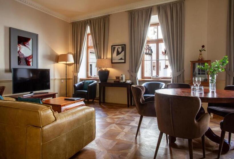 프레지덴셜 스위트, Boutique Hotel Nautilus