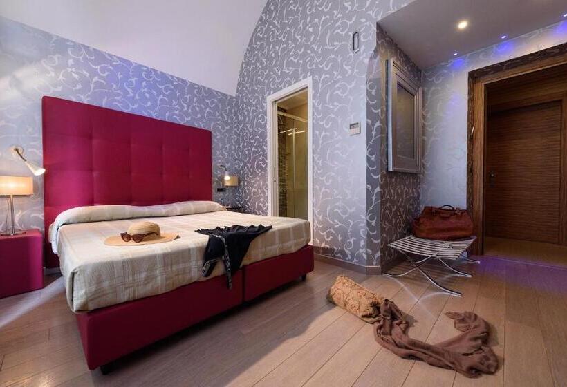 Classic Værelse, Palazzo Ferraioli   Hotel & Wellness