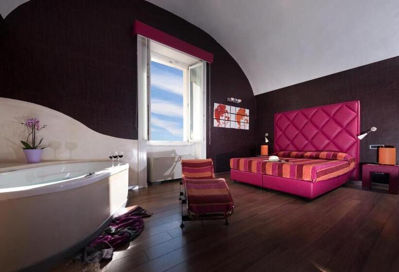 Номер Superior Вид на Море, Palazzo Ferraioli   Hotel & Wellness