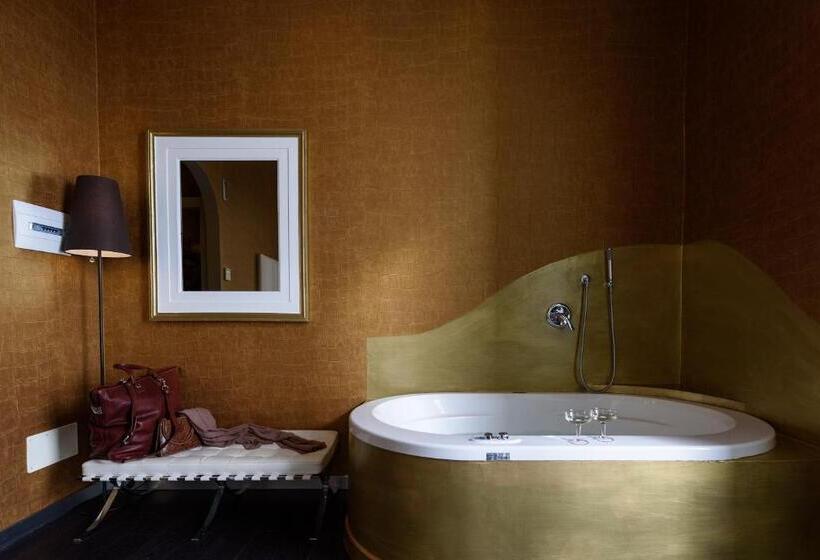 Superior 3 pers. Havudsigt, Palazzo Ferraioli   Hotel & Wellness