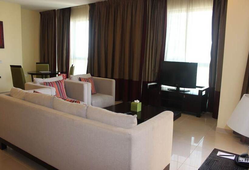 Апартаменты 1 Спальня с Видом, Ramada By Wyndham Downtown Dubai