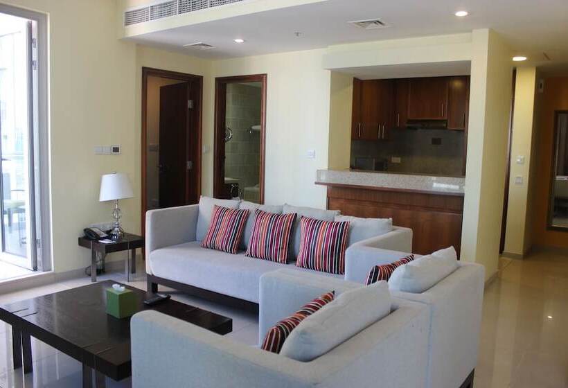 Апартаменты 1 Спальня с Видом, Ramada By Wyndham Downtown Dubai