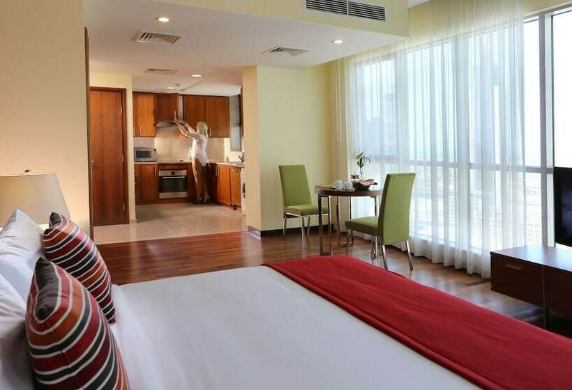 Студия Премиум, Ramada By Wyndham Downtown Dubai