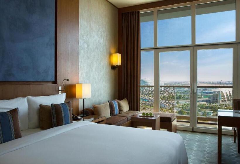 Номер Клуб Кровать Кинг, Yas Island Rotana Abu Dhabi