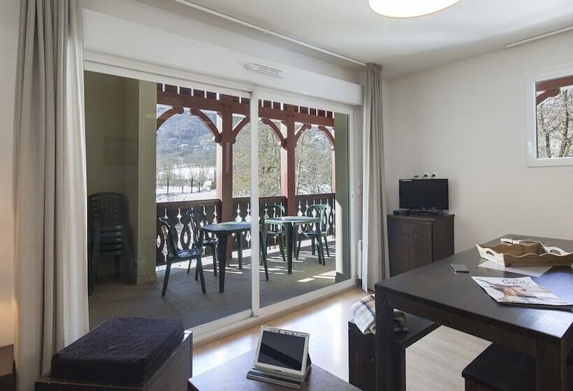 3 Bedroom Duplex Apartment, Vacanceole  Les Jardins De Balnea