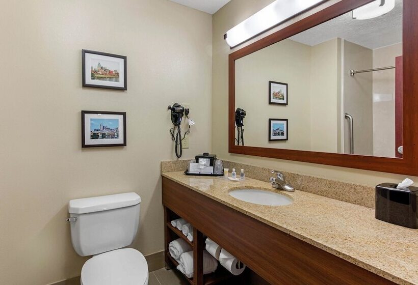 Mozgáskorlátozott Suite, Comfort Suites