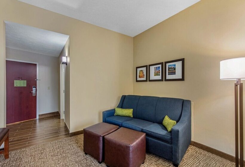 Lakosztály, Comfort Suites