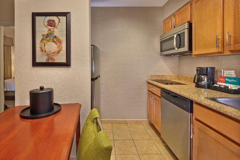 Люкс 2 Спальни, Homewood Suites By Hilton Daytona Beach Speedwayairport