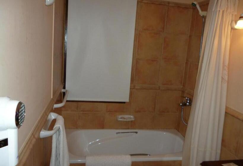Apartamento 3 Dormitórios, Melewe