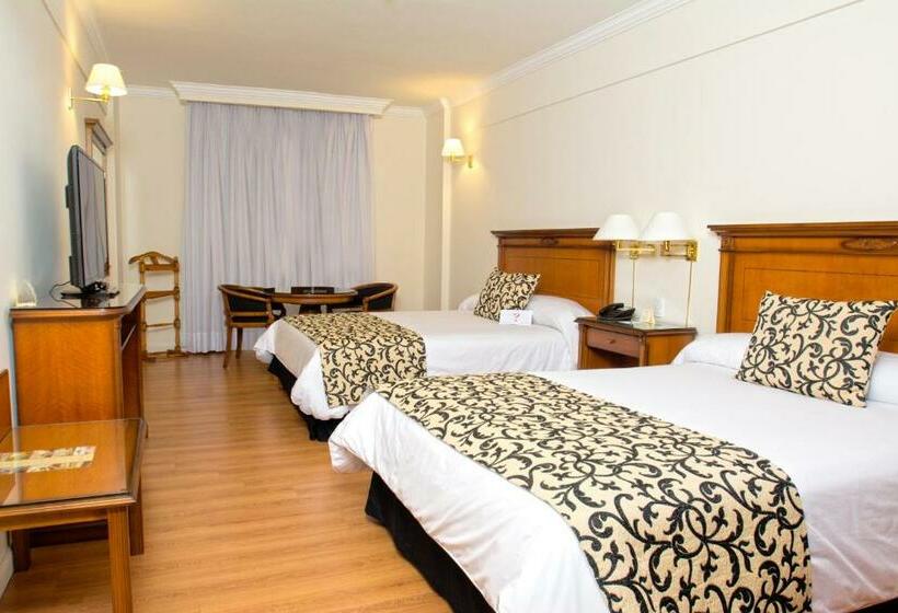 اتاق سوپریور سه تخته, Scala Hotel Buenos Aires