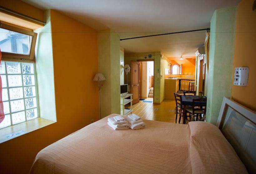 스탠다드 스튜디오, Casa Vela B&b