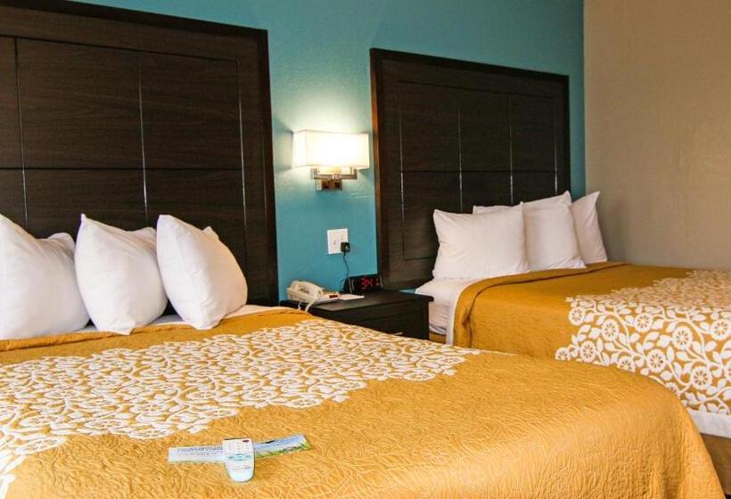 Номер Стандарт, Days Inn & Suites By Wyndham Springfield On I44