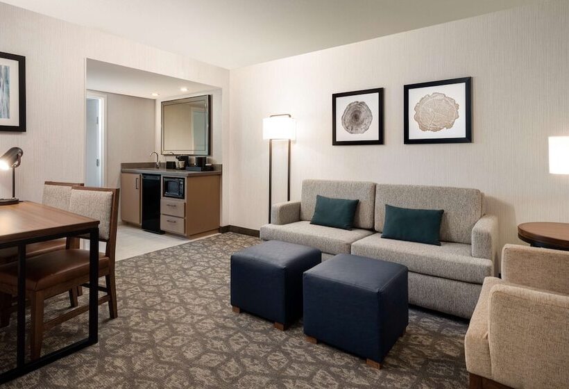 Люкс Адаптированный для Инвалидов, Embassy Suites By Hilton Portland Airport