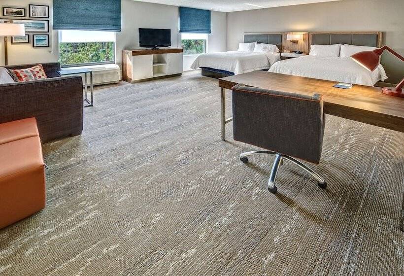스탠다드 스튜디오, Hampton Inn & Suites Fort Myersestero/fgcu