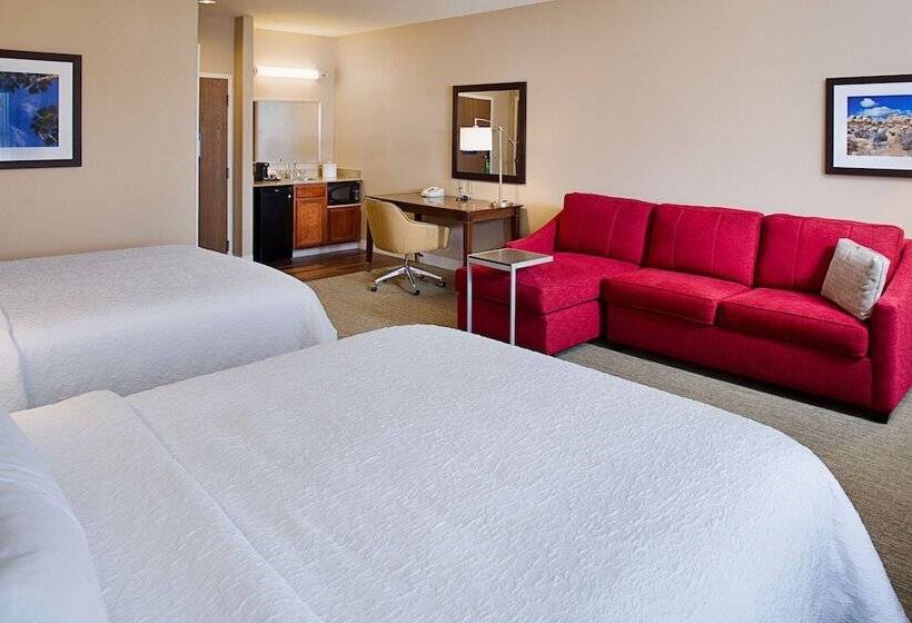 标准工作室, Hampton Inn & Suites Palmdale