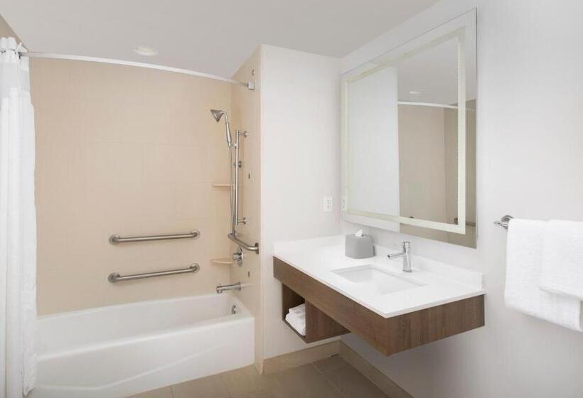 장애인을 위한 킹사이즈 침대 스탠다드 룸, Holiday Inn Express Jacksonville Beach, An Ihg