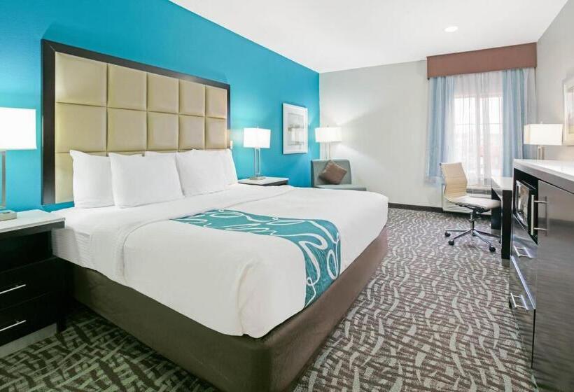 Люкс Адаптированный для Инвалидов, La Quinta Inn & Suites By Wyndham Paris