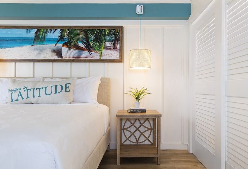 Suite with lake view, Margaritaville Lake Resort, Lake Conroe