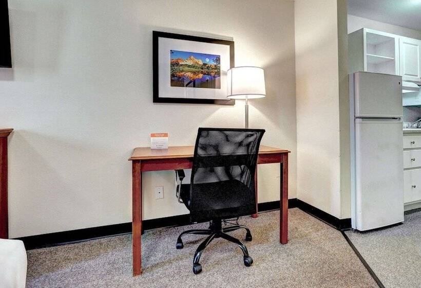 스탠다드 룸 더블 침대 2개, Suburban Studios Westminster Denver North