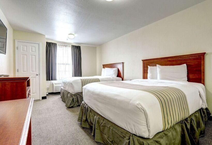스탠다드 룸 더블 침대 2개, Suburban Studios Westminster Denver North
