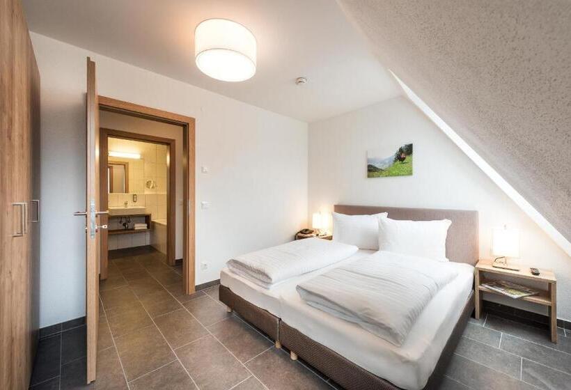 Апартаменты 4 Спальни, Alpenparks Hotel & Apartment Central Zell Am See