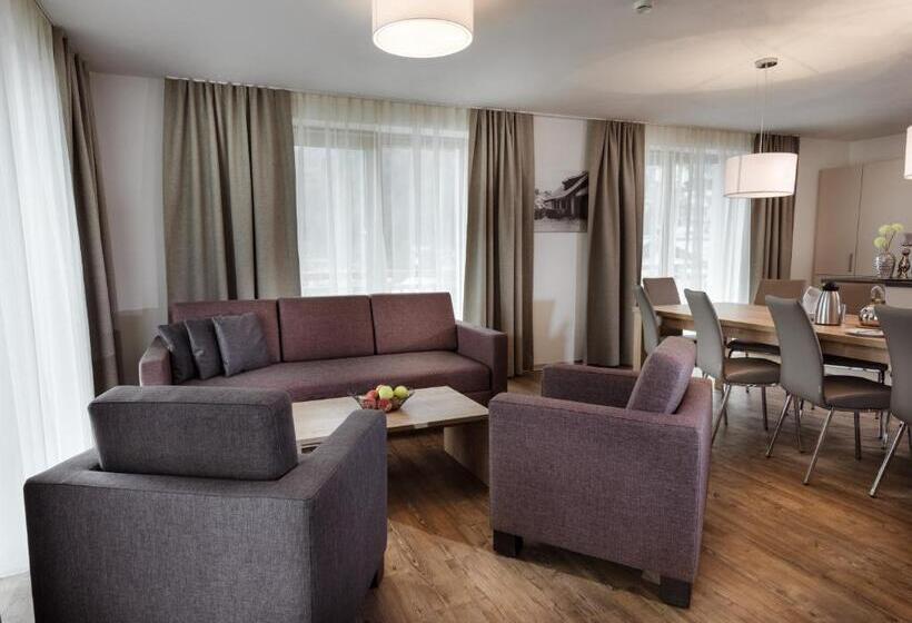 Апартаменты 4 Спальни, Alpenparks Hotel & Apartment Central Zell Am See