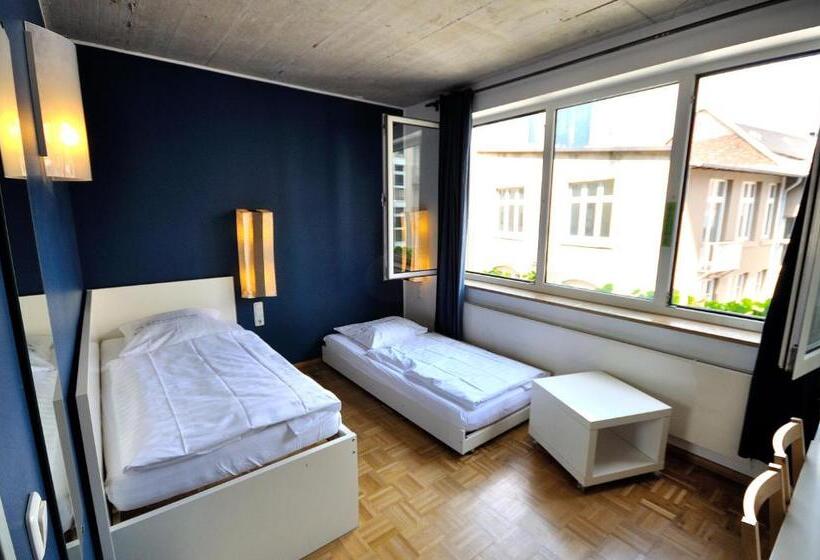 اتاق عادی, Five Elements Hostel Frankfurt
