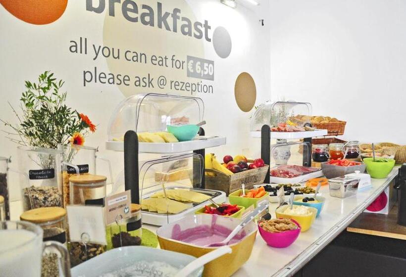 اتاق استاندارد یک نفره, Five Elements Hostel Frankfurt
