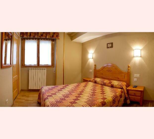 Номер Стандарт, Hostal Valle De Tena