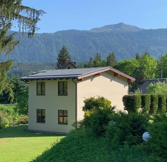Апартаменты 1 Спальня с Террасой, Pension & Apartments Waldkrieber
