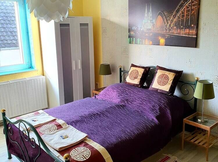 Quarto Economy, Stayincologne