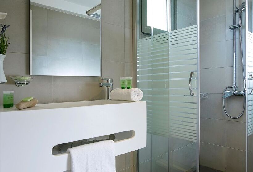 اتاق لوکس با چشم‌انداز باغ, Coriva Beach Hotel & Bungalows