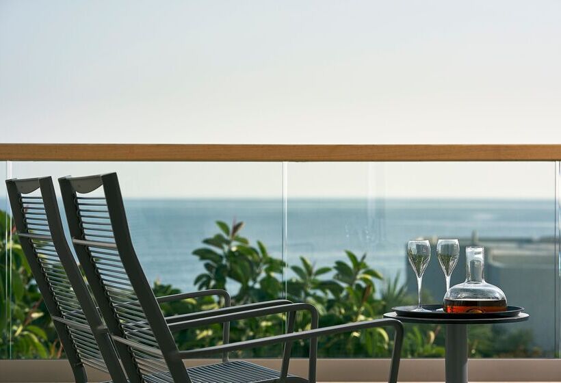 سوییت جونیور با چشم‌انداز دریا, Coriva Beach Hotel & Bungalows