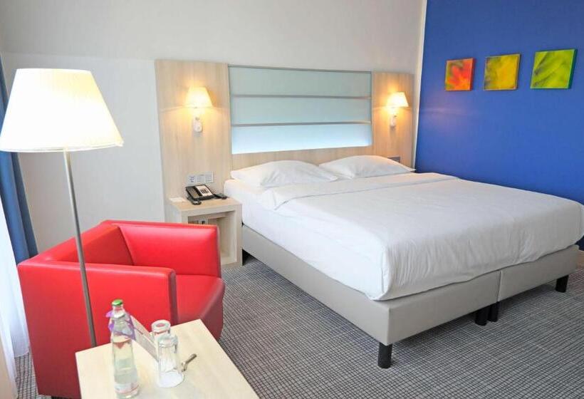 Номер Стандарт, Park Inn By Radisson Linz