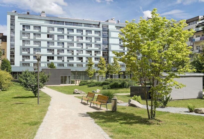 Номер Стандарт с Террасой, Park Inn By Radisson Linz