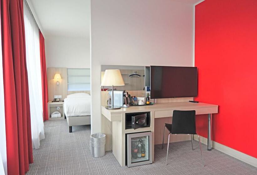 Полулюкс, Park Inn By Radisson Linz