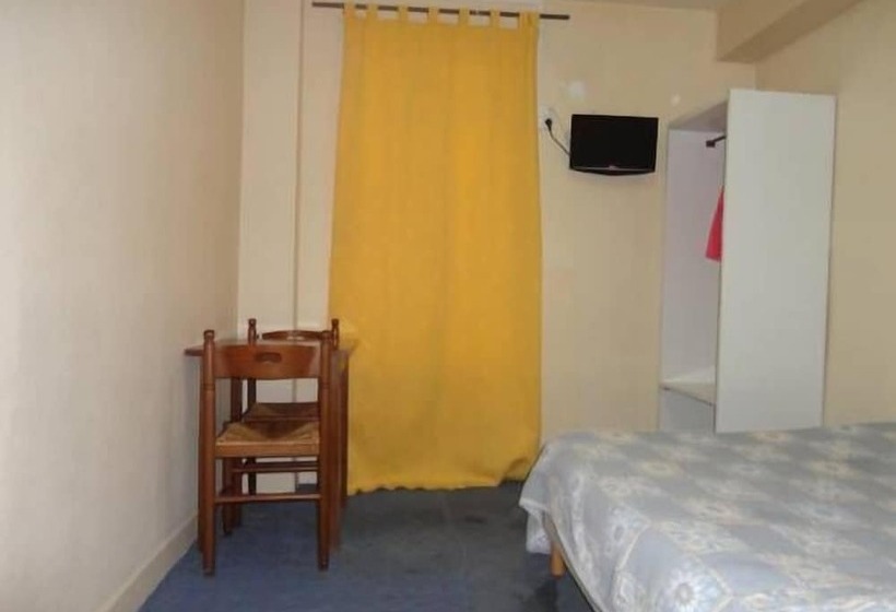 Quarto Triplo Standart, Santana