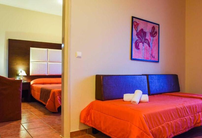 Апартаменты 1 Спальня Вид на Море, Eurohotel Theo
